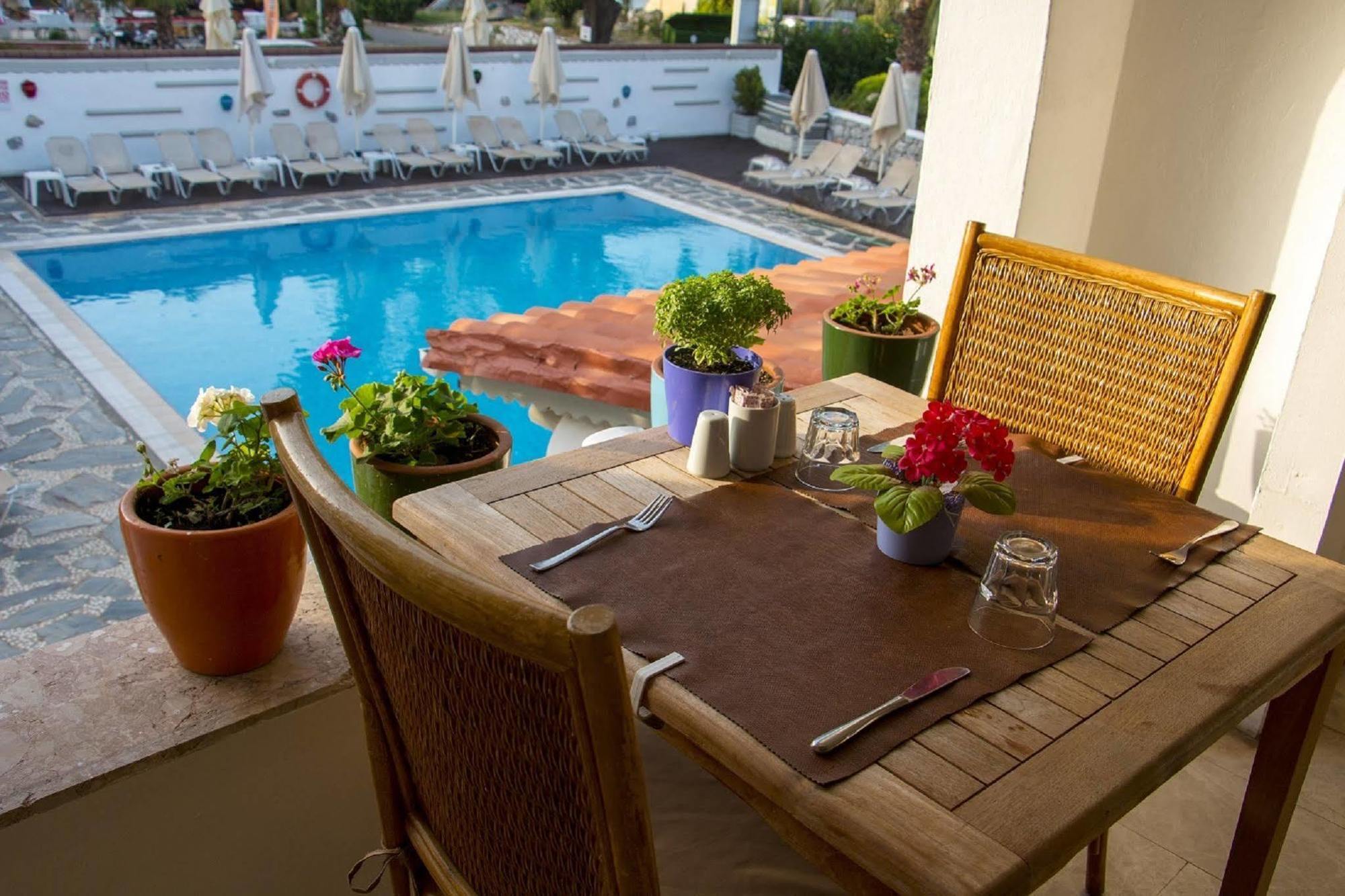 Casa & Blanca Hotel (Adults Only) İcmeler Bagian luar foto